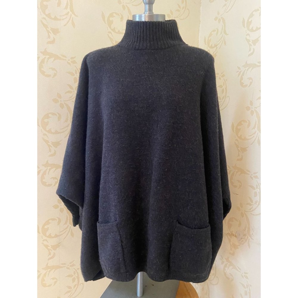 Ladies O/S Herman Geist 100% Merino Wool Gray Batwing Sweater